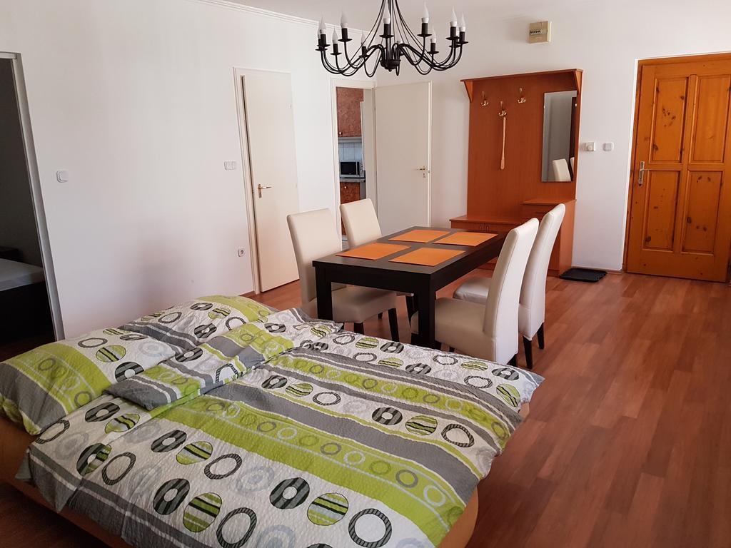 Apartman Kaszas Central Mosonmagyaróvár Dış mekan fotoğraf